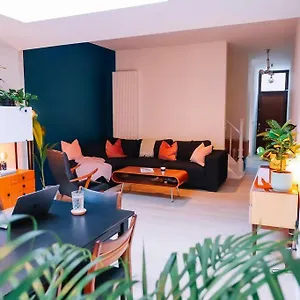 Vakantiehuis Gezellig & Ruim Rijhuis Met 3 Slaapkamers Dichtbij, Gent